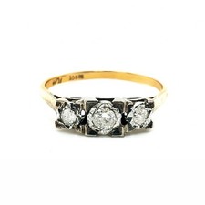 18ct Yellow Gold 3 Stone Diamond Trilogy Ring