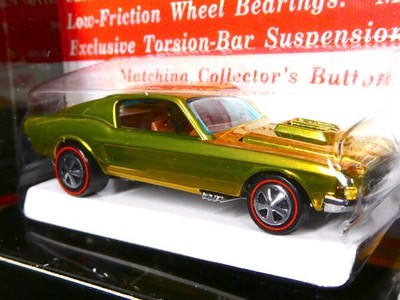 Hot Wheels Red Line Club - Original 16 Series Black Box - Custom Mustang in Gold