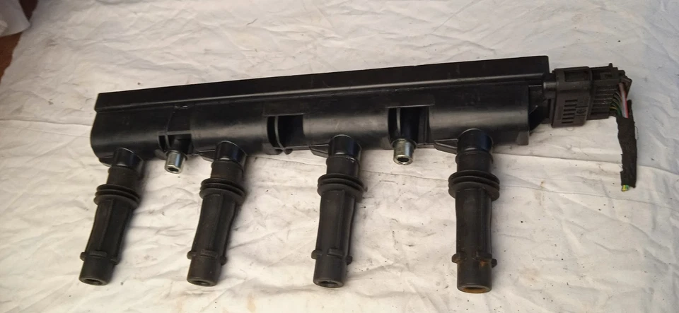 DELPHI VAUXHALL CORSA MERIVA COIL PACK GN10401 - Image 4 of 4