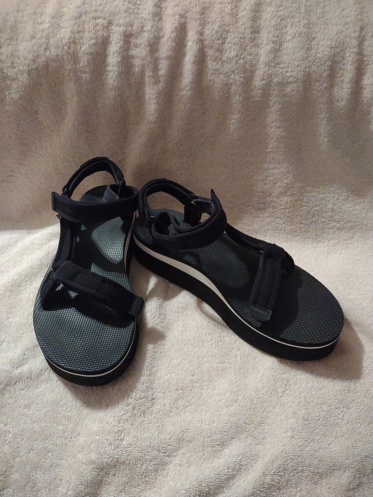 Teva Flatform Universal Black Mesh Print Platform Sandal Womens 11