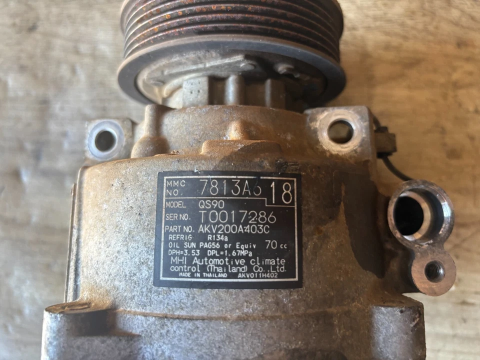 MITSUBISHI OUTLANDER OEM 14-15 NAVIGATION RADIO STEREO HEADUNIT SCREEN MONITOR - Image 2 of 4