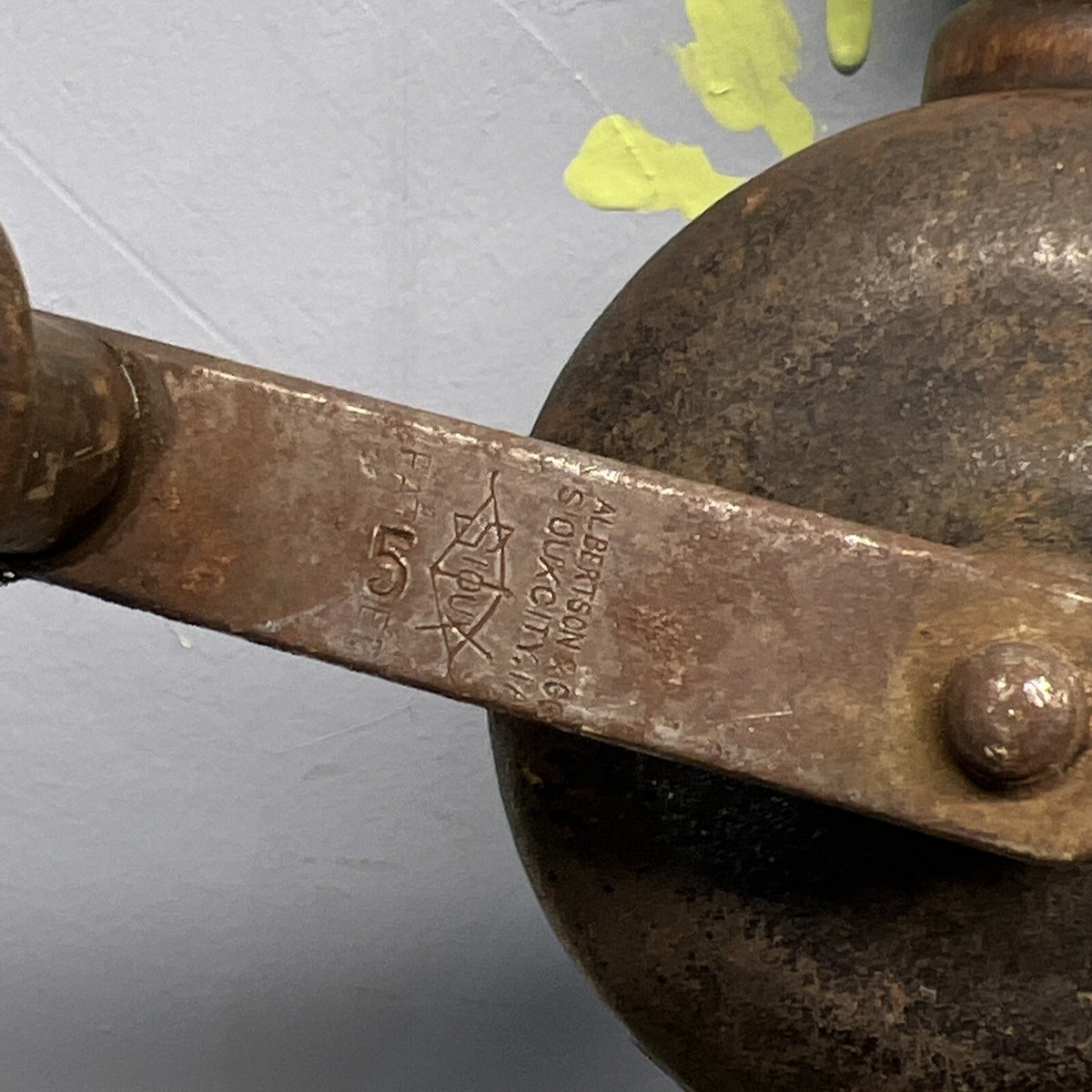 VINTAGE SIOUX ~ ALBERTSON CO. HAND CRANK VALVE GRINDER ~TOOL | eBay