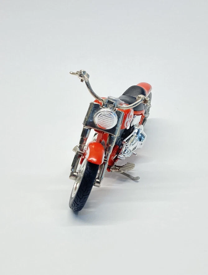 Hot Wheels Motorcycles Street Power Fat Ride 1:18 Harley-Davidson Diecast Bike - Image 2 of 4