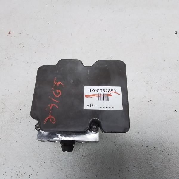 Maserati Ghibli 2017 Abs control module P/N 6700352850