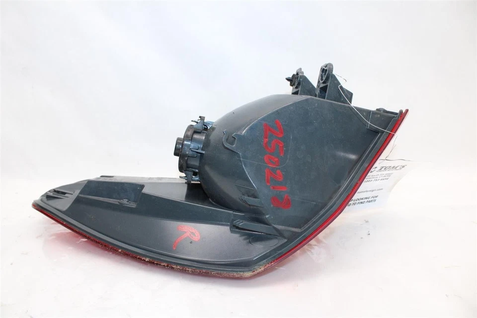 Used Right Tail Light Assembly fits: 2018 Bmw X1 quarter mounted incandescent Ri - Image 4 of 4