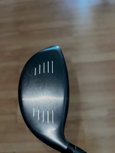 Ultralite , RH Cobra Golf AIR-X OS 9.5 Degree , Regular Men's Driver - Gray/Red - Image 4 of 4