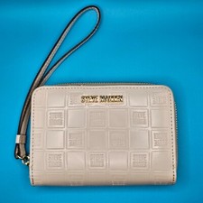 Steve Madden Clutch Purse Wrist Strap Beige/Gold Great Condition 