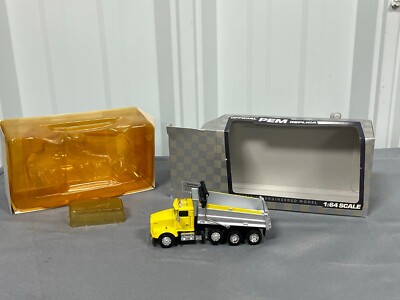 Kenworth T800 4 Axle Dump Truck PEM Tonkin 1:64 NIB Yellow Silver