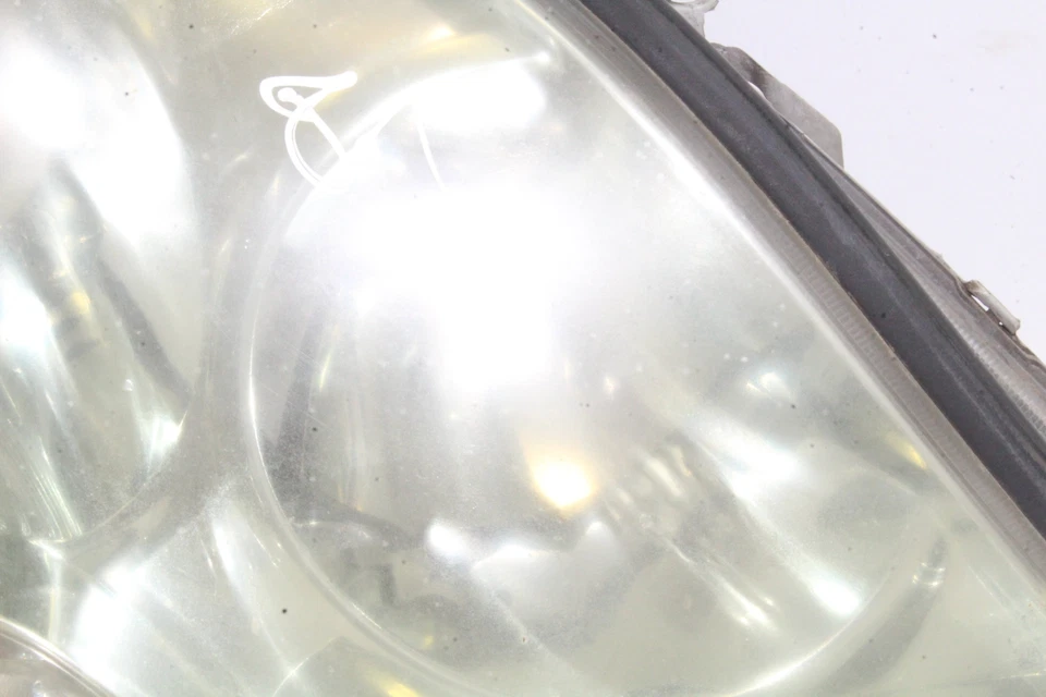 LEXUS LS F3 430 Vorderes Rechtes Scheinwerfer 4.30 Benzin 207Kw 2001 RHD - Bild 3 von 4