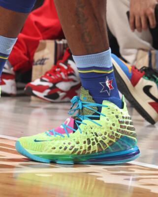 Nike LeBron 17 Mr. Swackhammer CV8075-300 ASG ALL STAR GAME Space