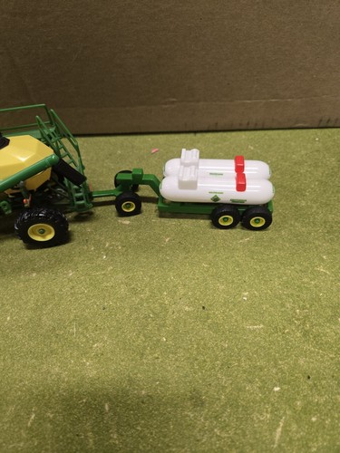1/64 ERTL JOHN DEERE 1895 Air SEEDER SET /8400R TRACTOR/ FARM - Picture 6 of 11