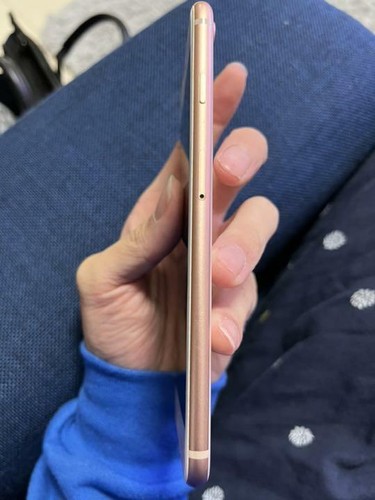 Apple iPhone 8 Plus 256GB Rose Gold Unlocked Japan SIMfree smartphone - Picture 3 of 7