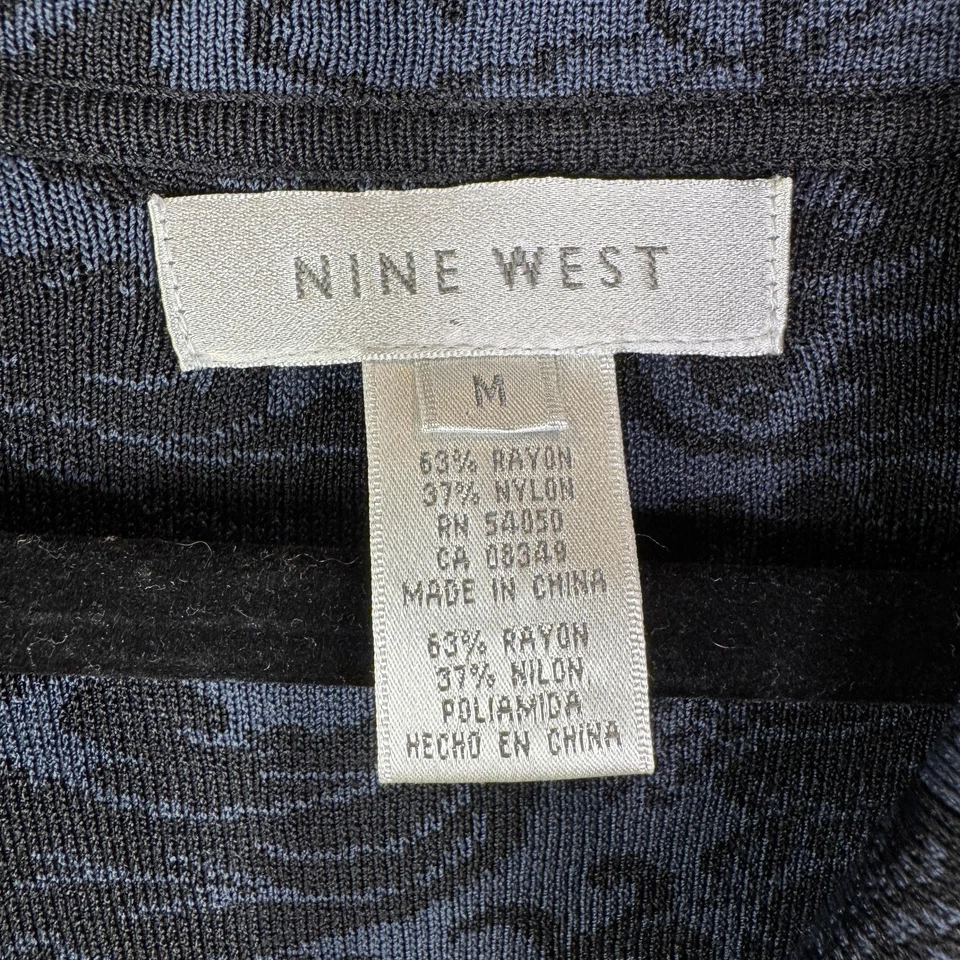 Nine West 女式中号海军蓝提花针织花卉纽扣夹克 — 第 3/4 张图片