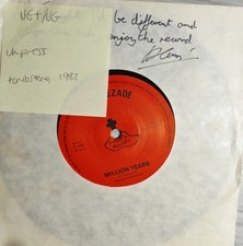 Robin Gibb One Million Years/Weekend Vinyl Record 7" VG+/VG TOM1 1987