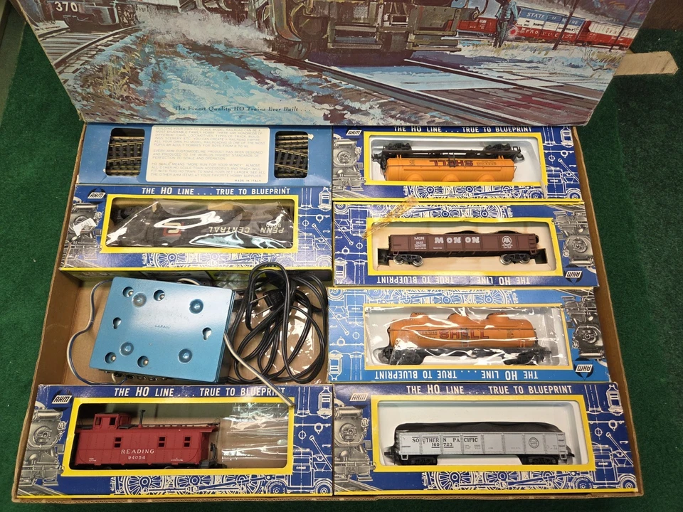 Vintage AHM Penn Central Train Set  - Image 2 of 4