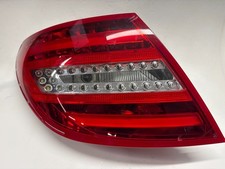 Mercedes Benz w204 Rückleuchte Rücklicht links Facelift MOPF 2048201864