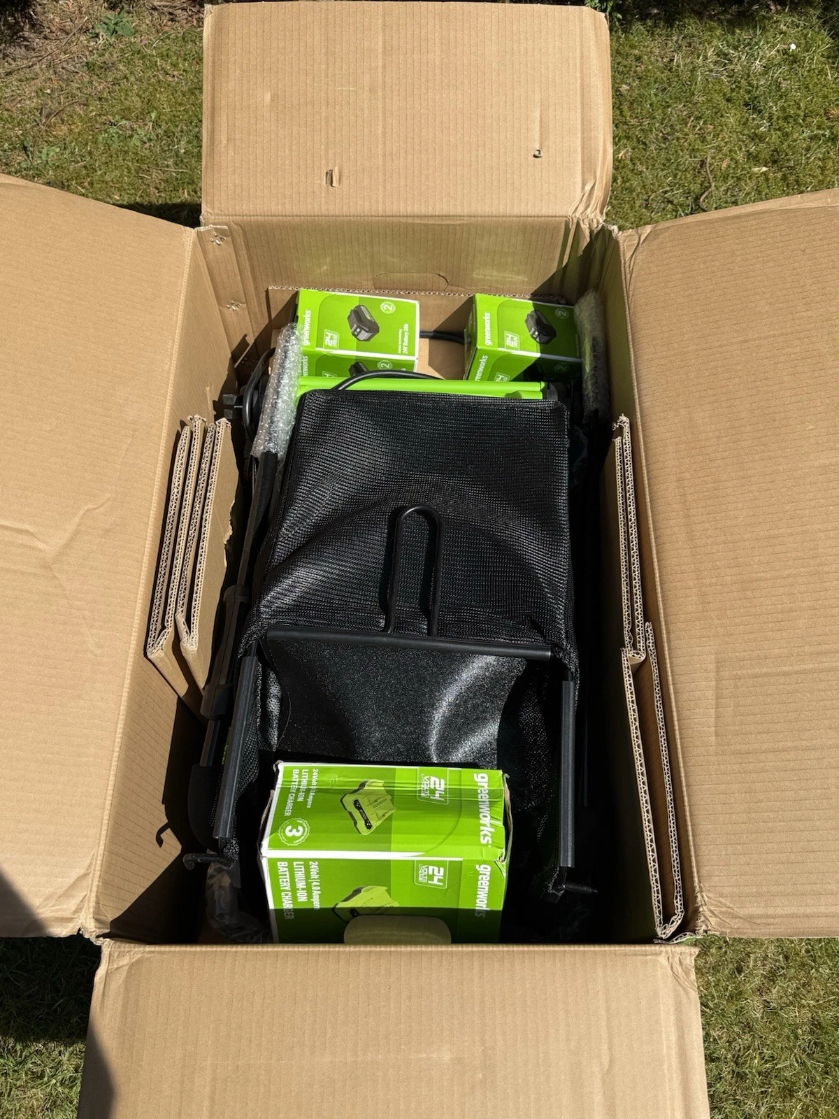 Greenworks 48V Lawn Mower 36cm With 2x 2Ah 24V Batteries & Charger - New 3