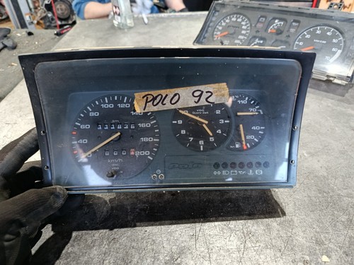 VW Polo 86C Tacho Kombiinstrument VDO 87001239, 88352850 Tachometer