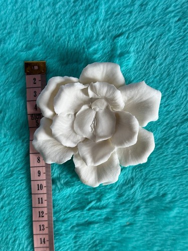Handmade Porcelain flower vulva inspired for wall or table decor - Picture 2 of 10