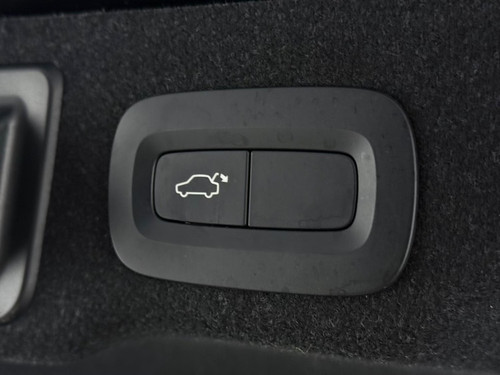 2019 Volvo S90 2.0 D4 R-Design Auto Euro 6 (s/s) 4dr Saloon Diesel Automatic - Picture 10 of 24