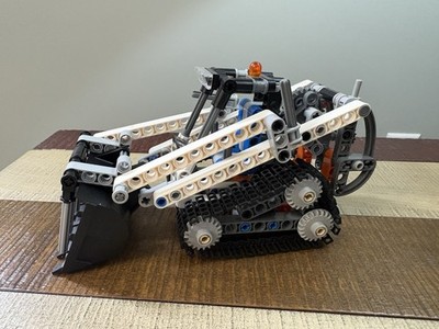 LEGO Technic 42032 Compact Tracked Loader - Maybe Complete - Read Desc