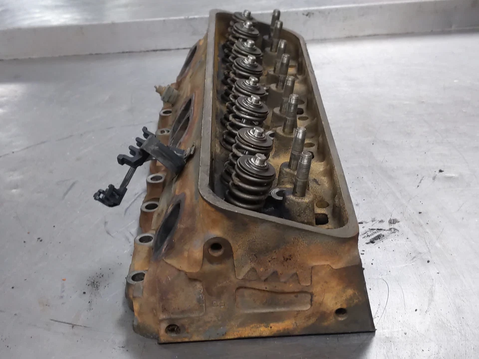 Cylinder Head For 96-99 Chevrolet k1500  5.7 10239906 Gas - Image 3 of 4