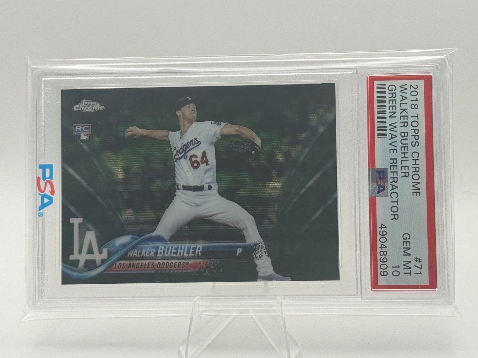 2018 Topps Chrome - Walker Buehler #71 Green Wave Refractor /99 (RC)