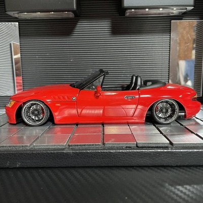 UTモデル 1/18 BMW Z3 ロードスター（カスタム仕様) UTモデル BMW Z3ロードスター UT Models BMW Z3 Roadster 1:18 Scale