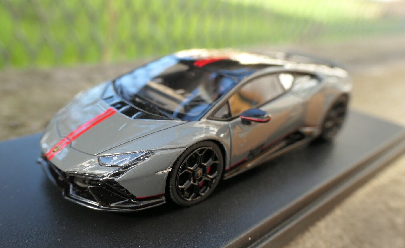 Foto 1 di 2