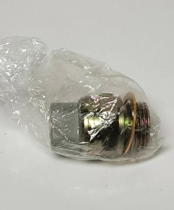 PORSCHE LUZ INVERSA PUNTADA 914-613-541-02 NUEVO OEM 911 930 928 914 912 356 Foto 4 de 4