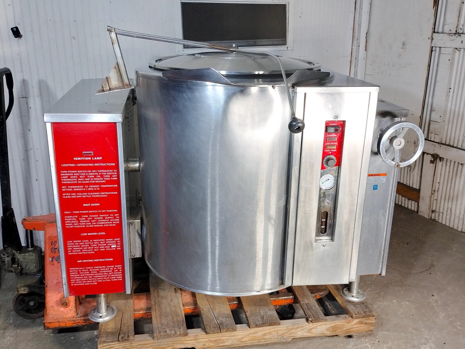 Vulcan Hart Crown VGLT40 VGLT 40 Gallon Tilt Tilting Kettle - Gas