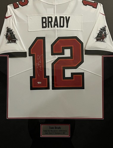 Tom Brady signed framed authentic jersey NFL Tampa Bay Buccaneers Fanatics - Picture 2 of 4