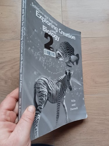 Solutions and Tests for Exploring Creation with Biology 2nd Edition - Imagen 2 de 3