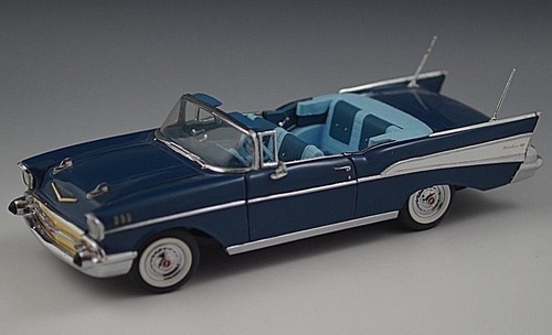 DANBURY MINT 1957 CHEVROLET BEL AIR MODEL 1:24 SCALE DIE CAST MIB - Picture 2 of 9