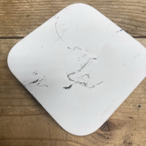 Apple AirPort Express Base Station (2nd gen) A1392 with AC Adapter - Free S/H - Picture 5 of 8