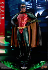 Hot Toys Mms594 1/6 Robin Action Figure In Stock
