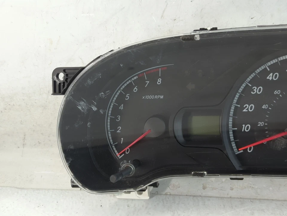 2011-2014 Toyota Sienna Speedometer Instrument Cluster Gauges UHLHE - Image 3 of 4