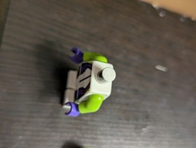 LEGO Marvel Super Heroes She-Hulk Minifigure Green Suit Rare sh0373 76078