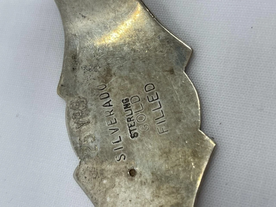 Brazalete vintage SILVERADO relleno de oro esterlina, piedra azul "T"  Foto 4 de 4