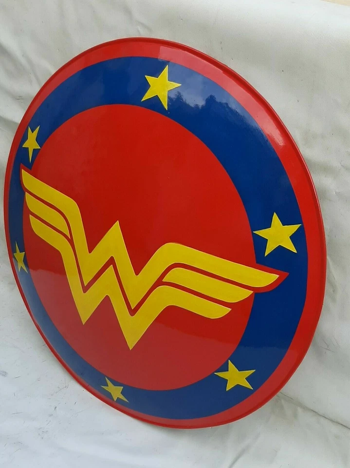 Nuevo Escudo DC Super Hero Wonder Woman para Halloween Acero 22" Amazon War Foto 2 de 4