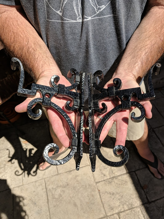 Panneau de forgeron en fer forgé à la main support suspendu enseigne de magasin nom de maison boutique rustique pub café maison chaîne suspendue - France