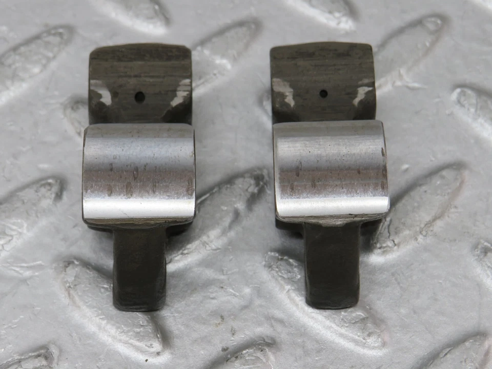 ⚙35639⚙ Brazo basculante de válvula Mercedes-Benz R107 280SL con resorte y tapón Foto 4 de 4