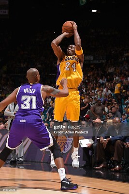 100% Authentic Kobe Bryant Adidas 2015 Lakers Jersey Size L 44 Pro