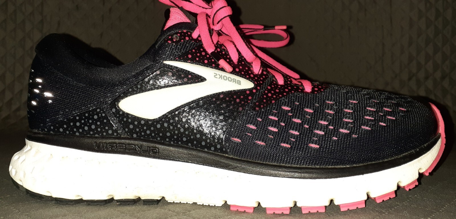 SAOLA Brooks Scarpe da corsa donna Glycerin 16 bianche nere rosa US 8 5 UK 6 5 EUR 40