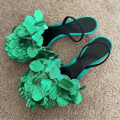 EUC Marco De Vincenzo Green Slingback Sandals Size 37