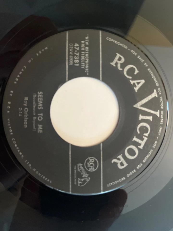Roy Orbison - Sweet And Innocent - Canada RCA Victor 45 VG+ - Image 2 of 4