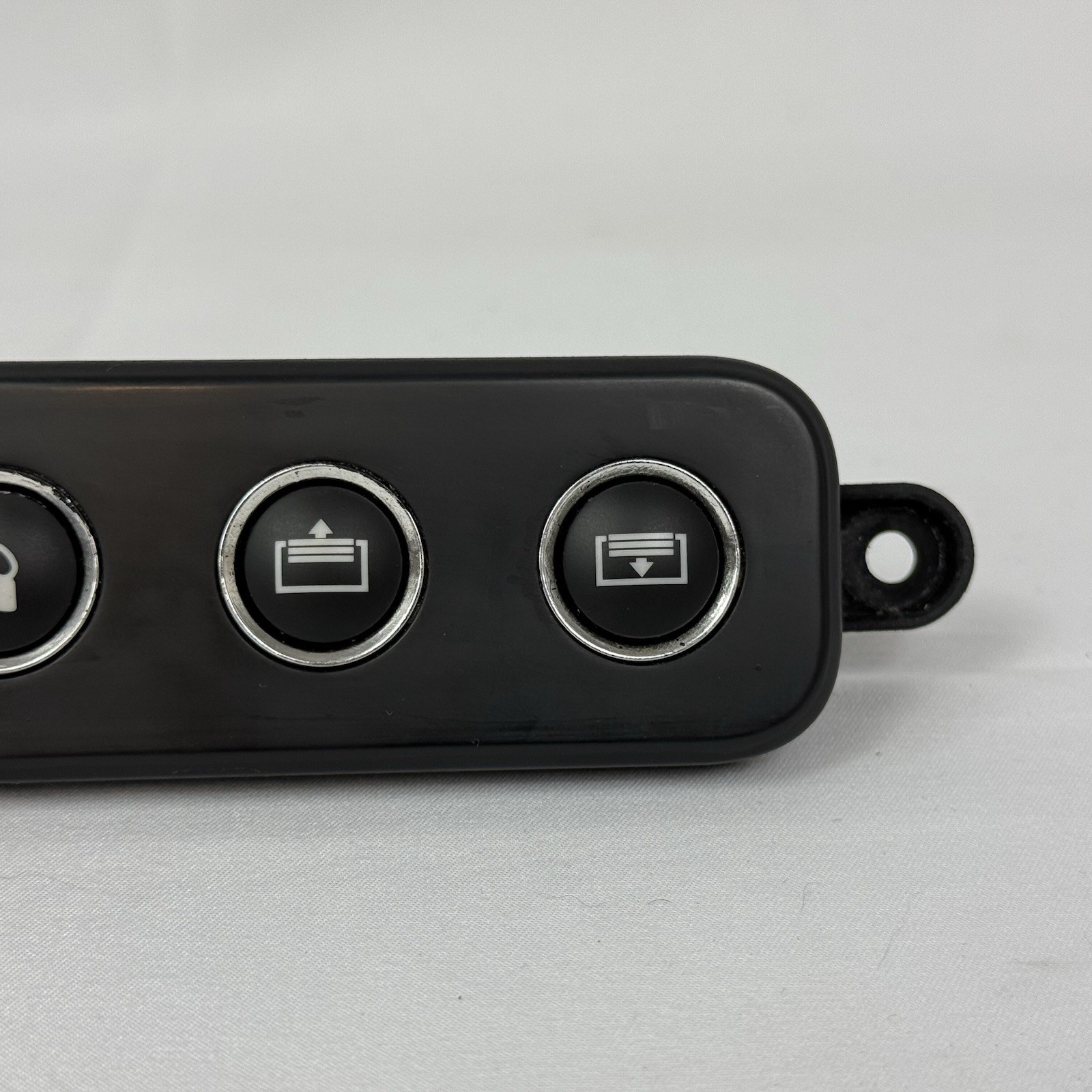 Maserati Quattroporte M139 Rear Center Console Switch Control Shade OEM 03-13