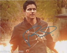 Robbie Amell Flash Autographed Signed 8x10 Photo COA C