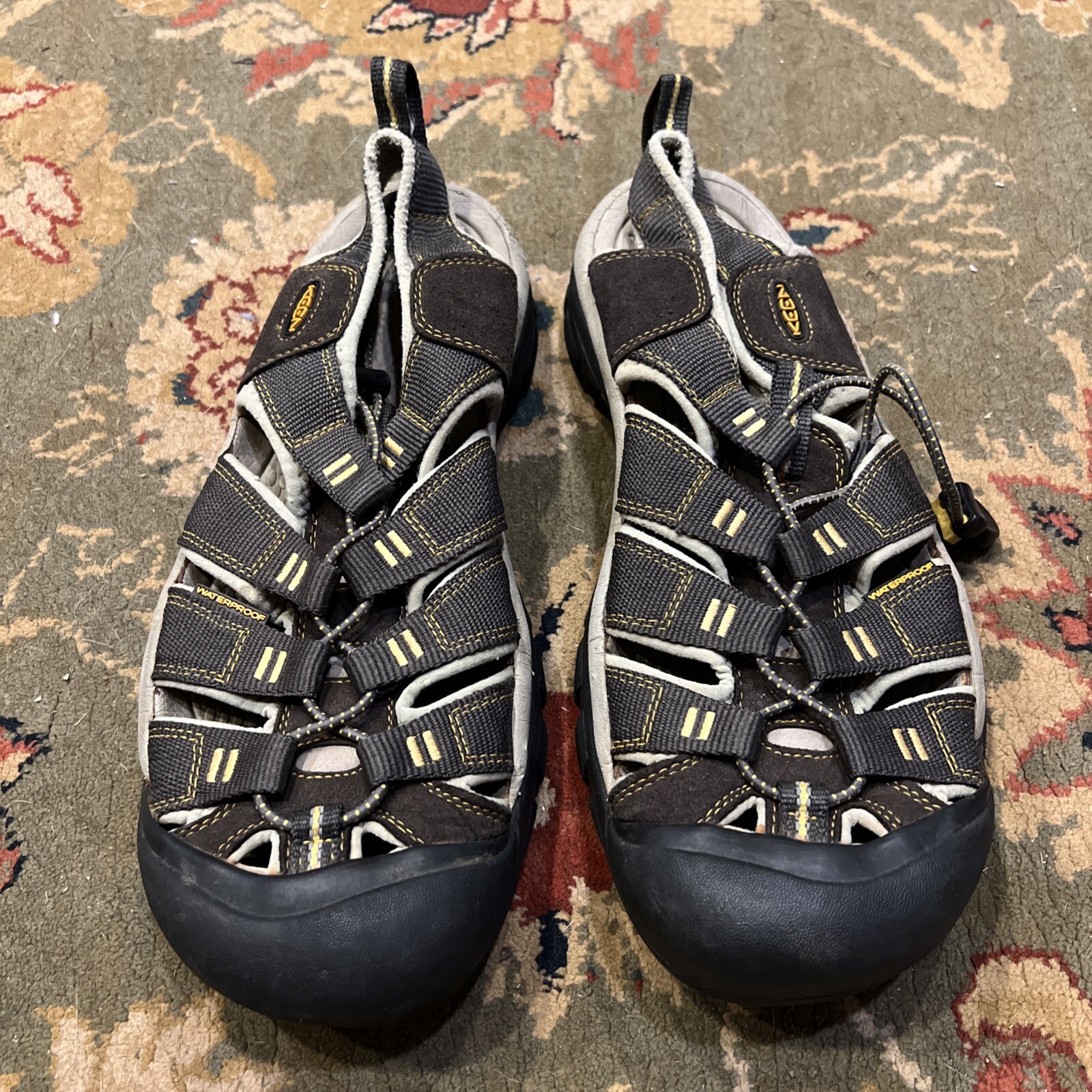Sandali da escursionismo in acqua punta chiusa KEEN Newport H2 da uomo taglia 12 usati in ottime condizioni