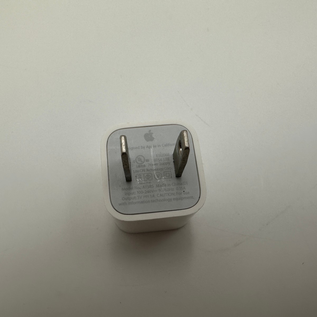 OEM Genuine Original Apple 5W USB Wall Charger Power ADAPTER Cube
